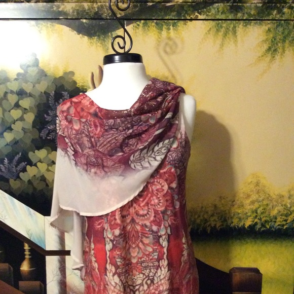 Ladies Top - Picture 3 of 4